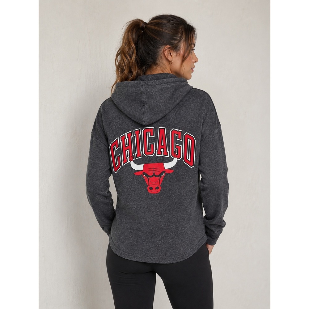 NBA Chicago Bulls Hooded Sweatshirt Size S Crystal Embellished Athleisure Sporty